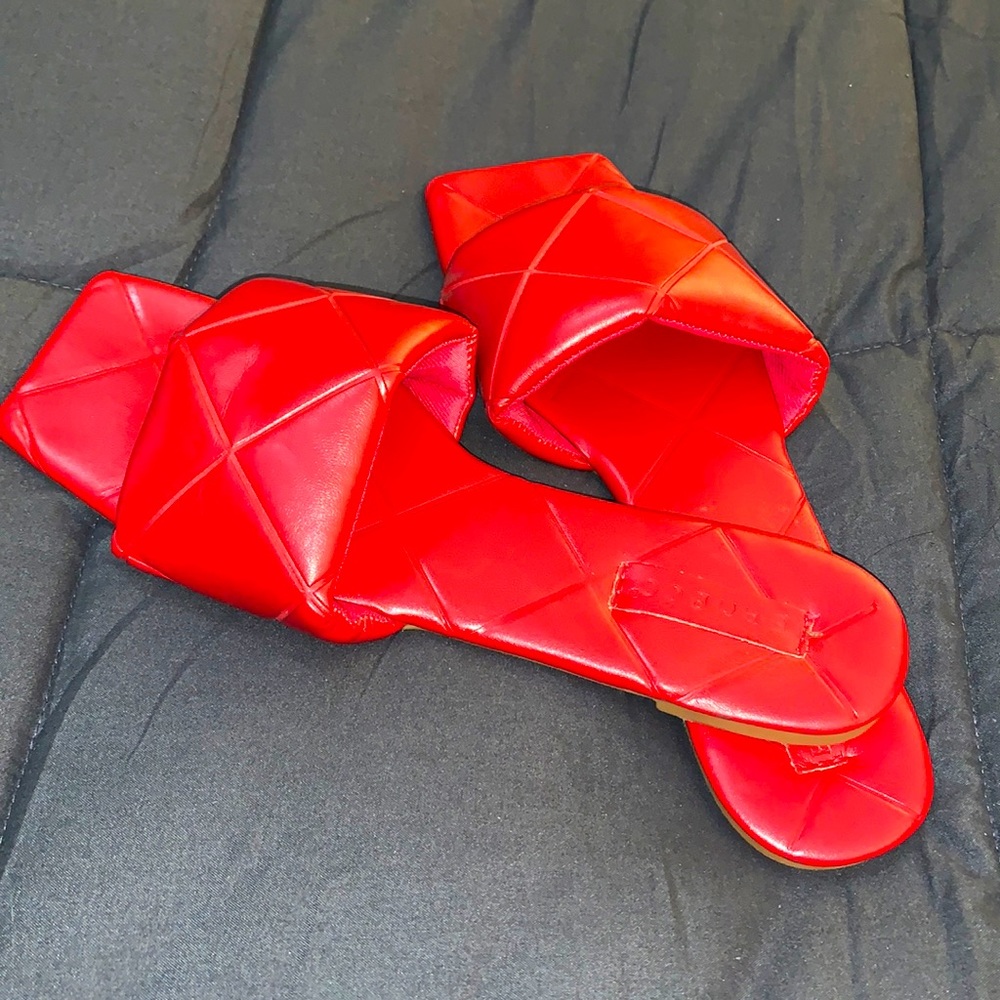 Fashionable sandals
